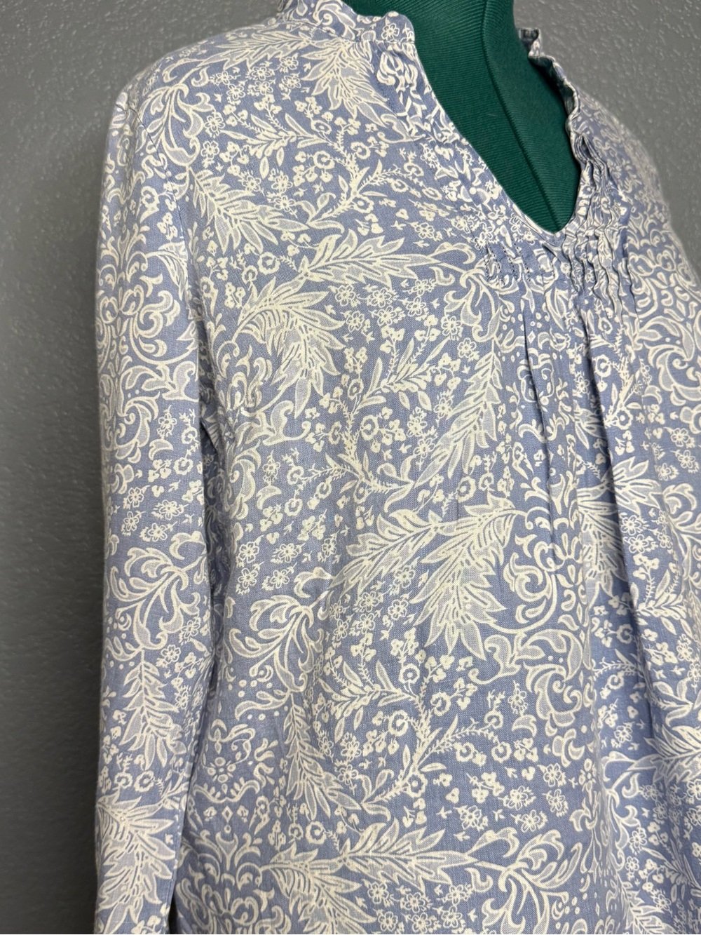 malvin Blue White Linen Blend Floral Blouse Relaxed Fit XL 100% Linen - Picture 7 of 10